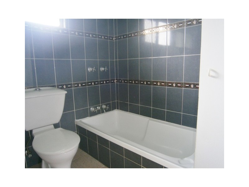 3/21-23 Sandown Close, Woree QLD 4868