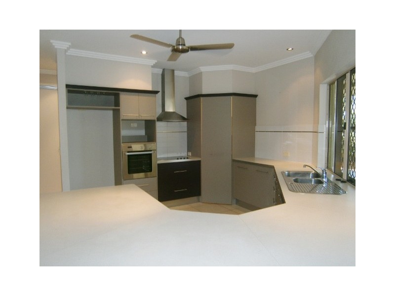 26 Moore Road, Kewarra Beach QLD 4879