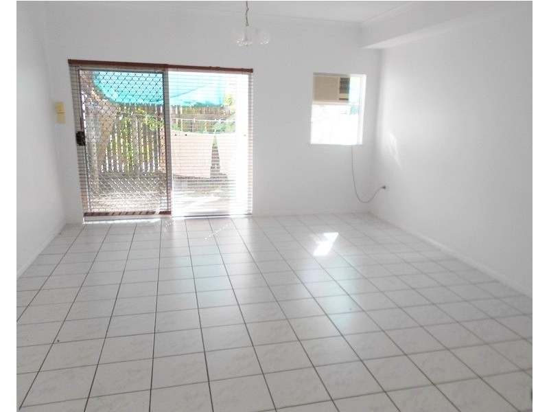 1/23 Rutherford Street, Yorkeys Knob QLD 4878