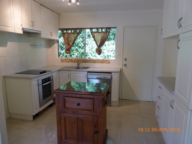 2/16 Roslyn Close, Yorkeys Knob QLD 4878