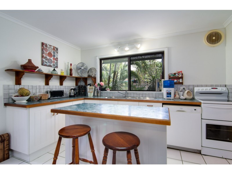 Holloways Beach QLD 4878