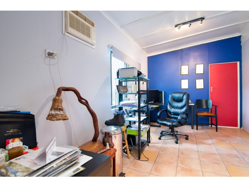 Holloways Beach QLD 4878