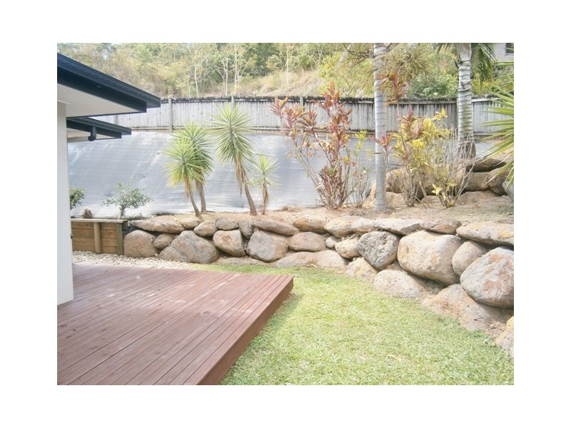 61 William Hickey Street, Redlynch QLD 4870