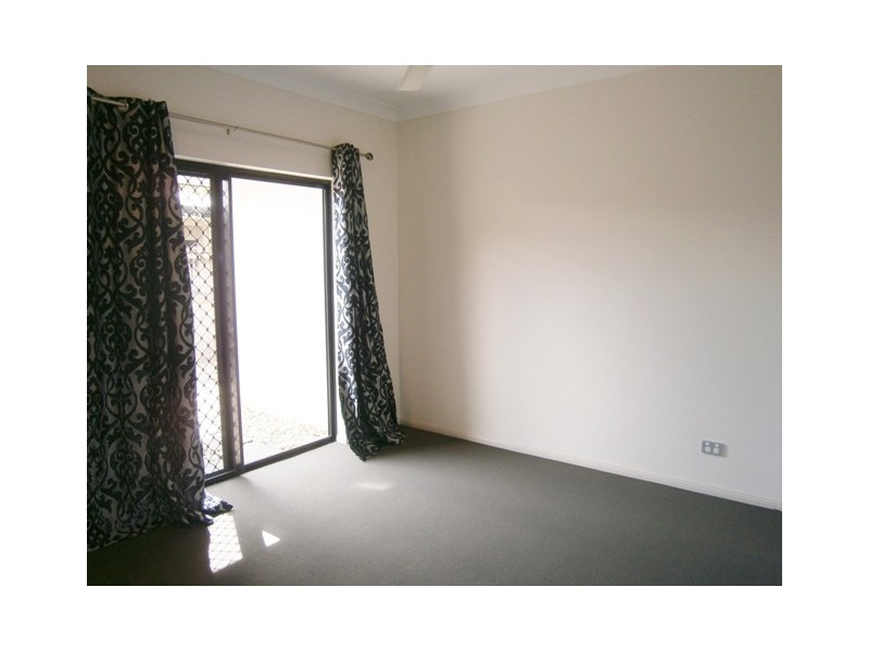 61 William Hickey Street, Redlynch QLD 4870