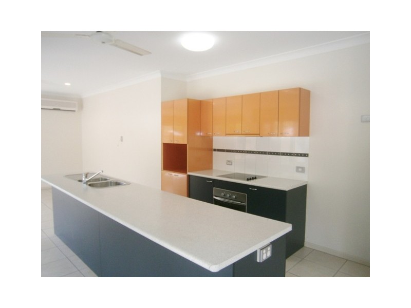 61 William Hickey Street, Redlynch QLD 4870