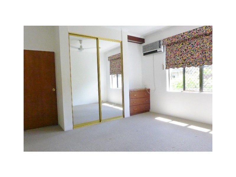 16 Cameron Street, Smithfield QLD 4878