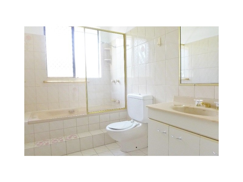 16 Cameron Street, Smithfield QLD 4878