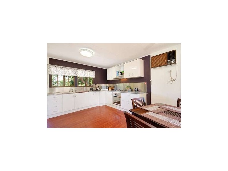 7 Fairway Street, Yorkeys Knob QLD 4878