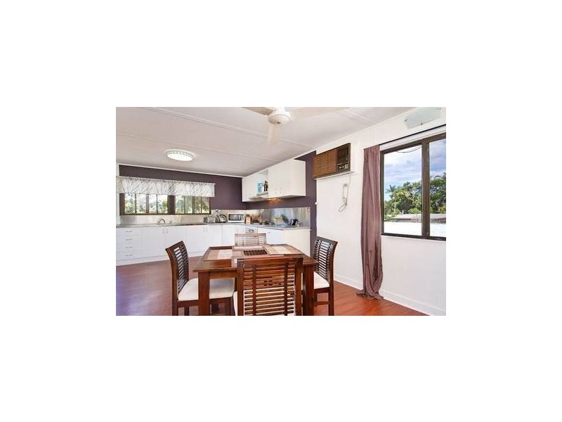 7 Fairway Street, Yorkeys Knob QLD 4878