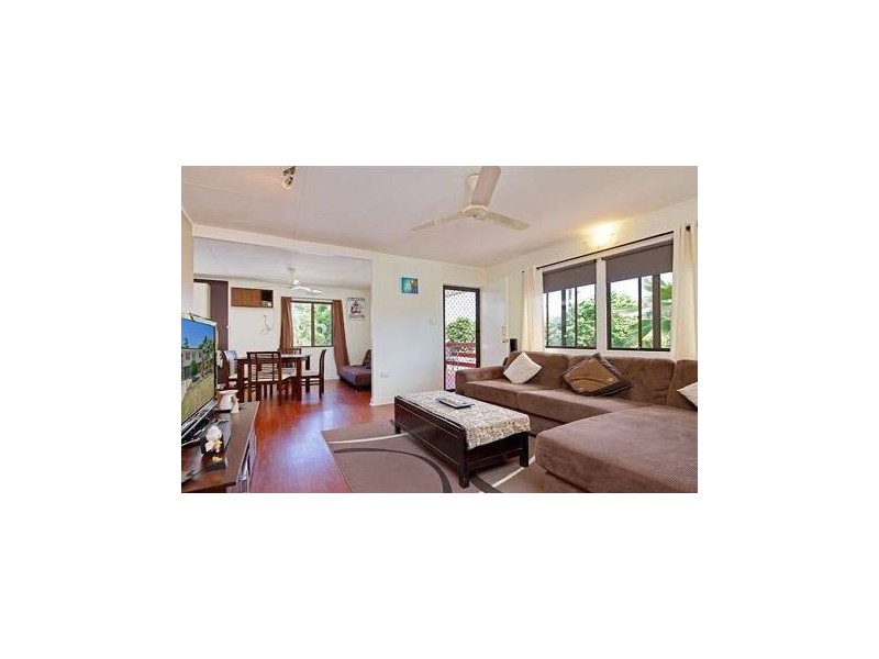 7 Fairway Street, Yorkeys Knob QLD 4878