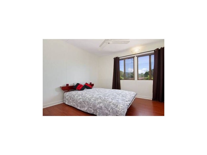 7 Fairway Street, Yorkeys Knob QLD 4878