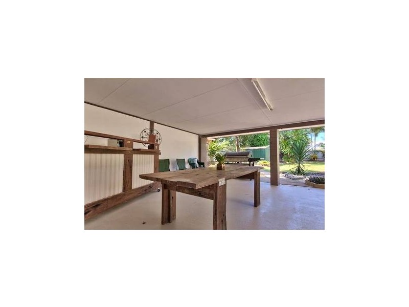 7 Fairway Street, Yorkeys Knob QLD 4878