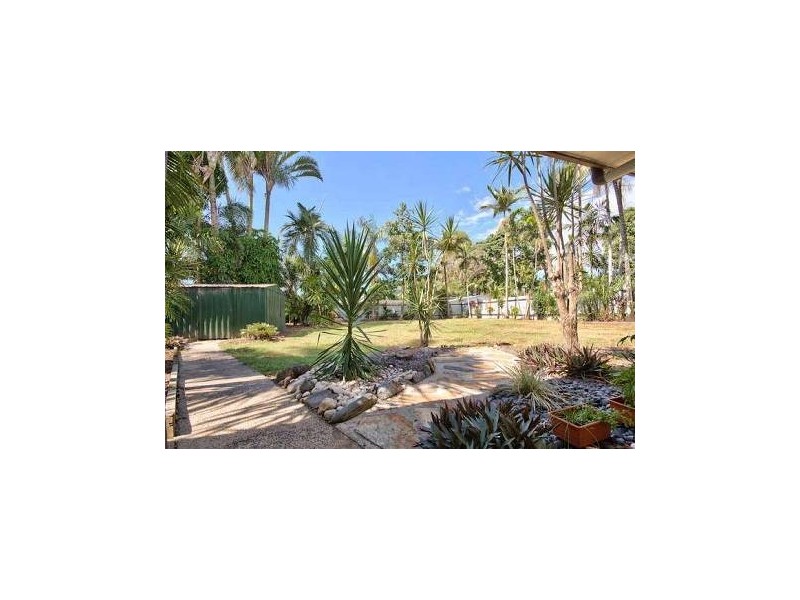 7 Fairway Street, Yorkeys Knob QLD 4878