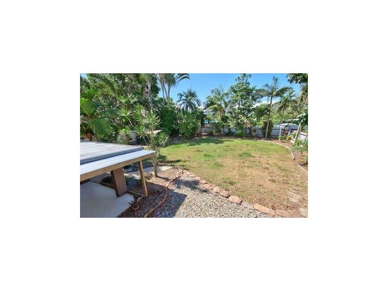 7 Fairway Street, Yorkeys Knob QLD 4878