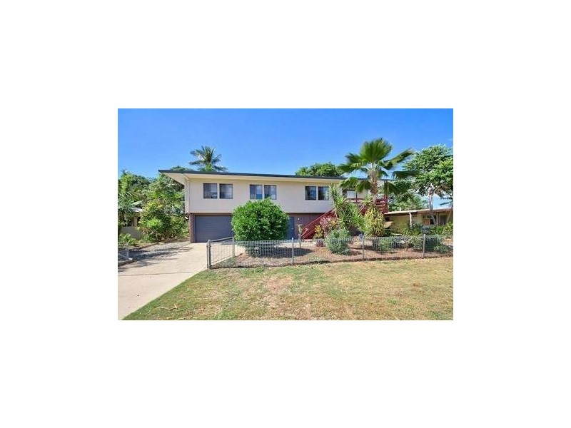 7 Fairway Street, Yorkeys Knob QLD 4878