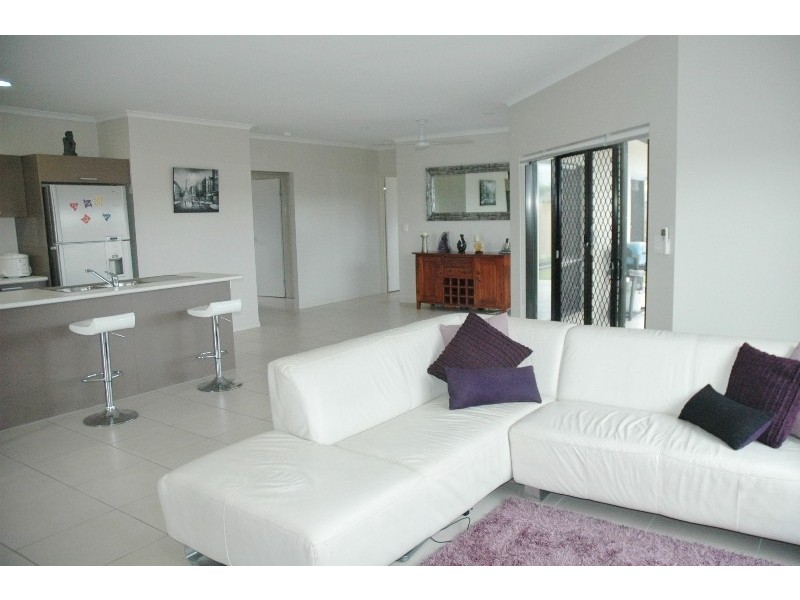 34 Fossilbrook Bend, Trinity Park QLD 4879