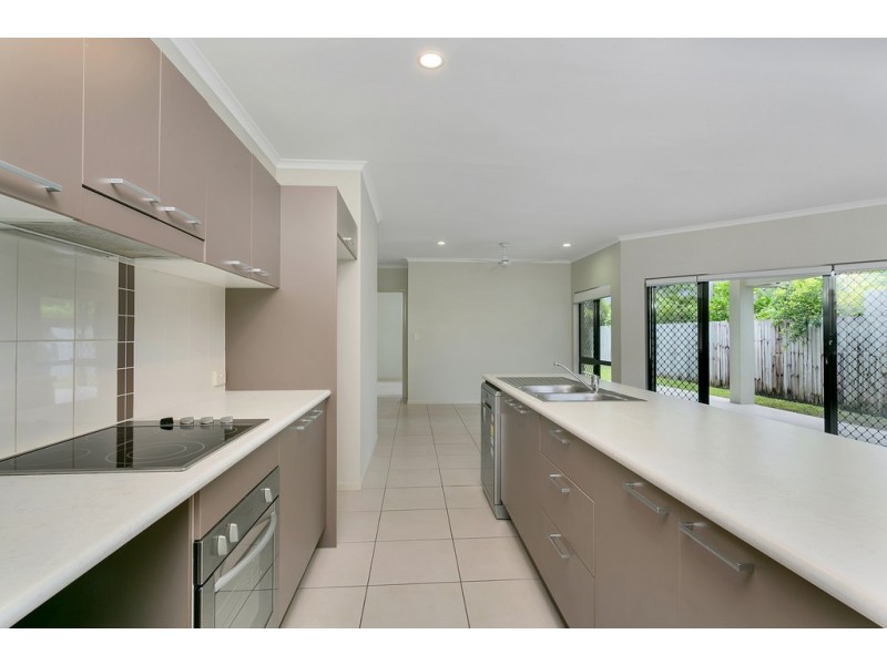 34 Fossilbrook Bend, Trinity Park QLD 4879