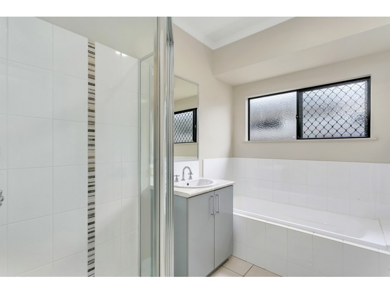 34 Fossilbrook Bend, Trinity Park QLD 4879