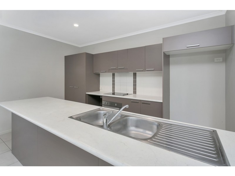 34 Fossilbrook Bend, Trinity Park QLD 4879