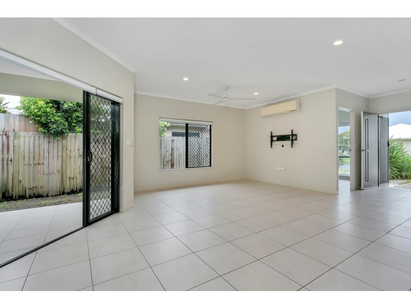 34 Fossilbrook Bend, Trinity Park QLD 4879