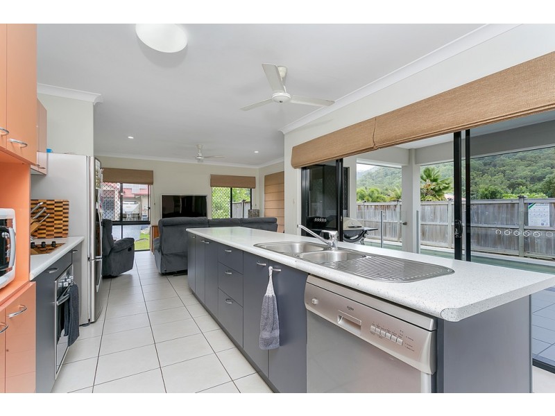 1-3 Stack Close, Redlynch QLD 4870