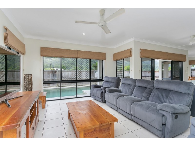 1-3 Stack Close, Redlynch QLD 4870