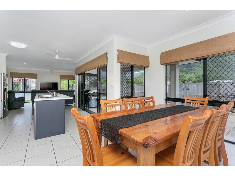 1-3 Stack Close, Redlynch QLD 4870