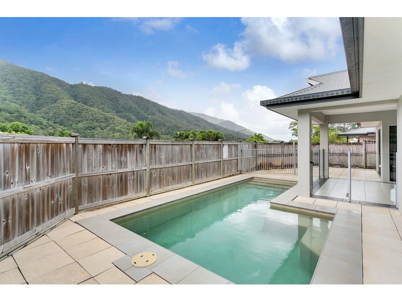 1-3 Stack Close, Redlynch QLD 4870