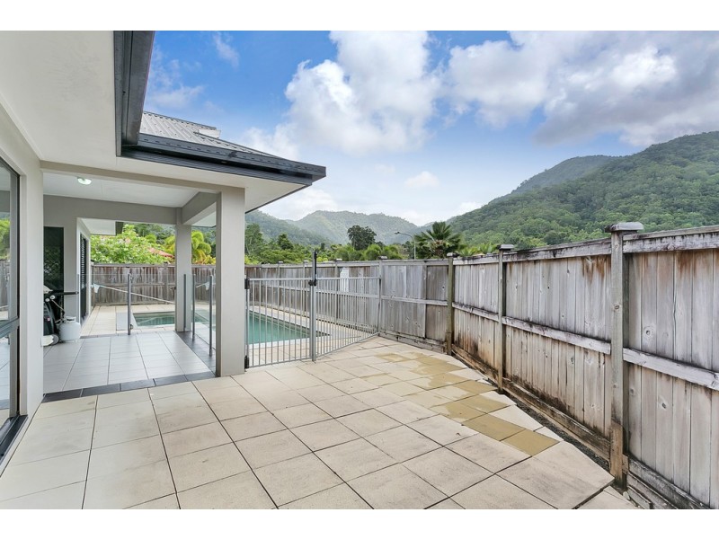 1-3 Stack Close, Redlynch QLD 4870