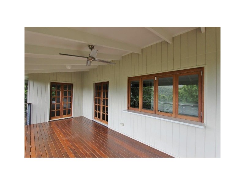 165 Stanton Road, Smithfield QLD 4878