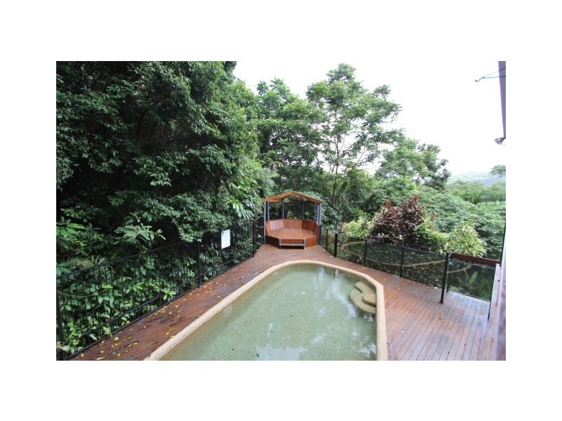 165 Stanton Road, Smithfield QLD 4878