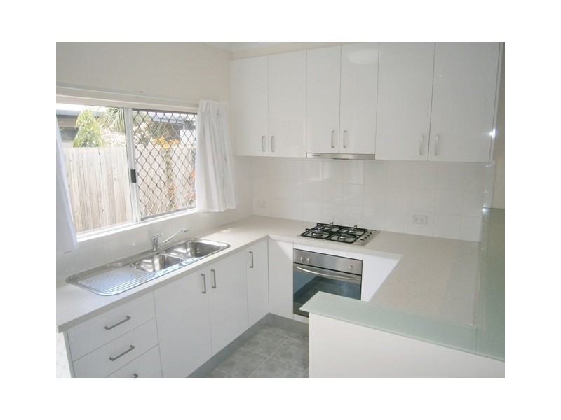 2/33 Periwinkle Avenue, Trinity Beach QLD 4879