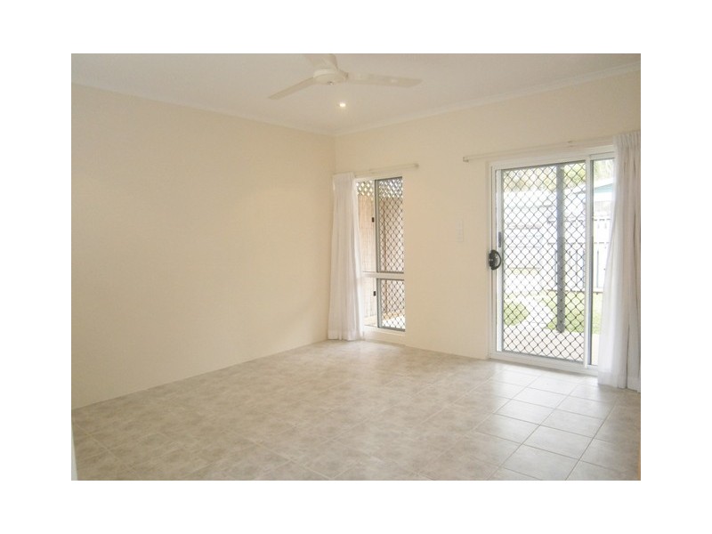 2/33 Periwinkle Avenue, Trinity Beach QLD 4879