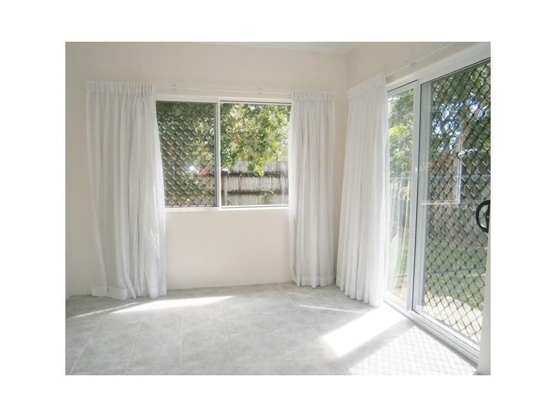 2/33 Periwinkle Avenue, Trinity Beach QLD 4879