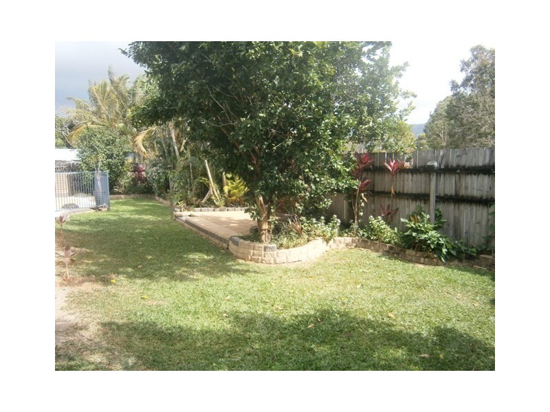 2/33 Periwinkle Avenue, Trinity Beach QLD 4879