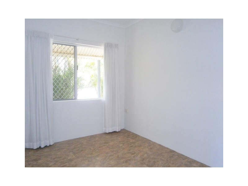 1/33 Periwinkle Ave, Trinity Beach QLD 4879