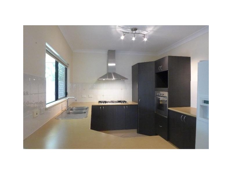 11 Bronte Close, Kewarra Beach QLD 4879
