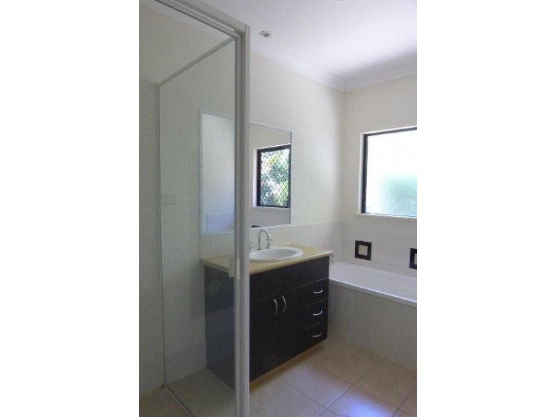 11 Bronte Close, Kewarra Beach QLD 4879