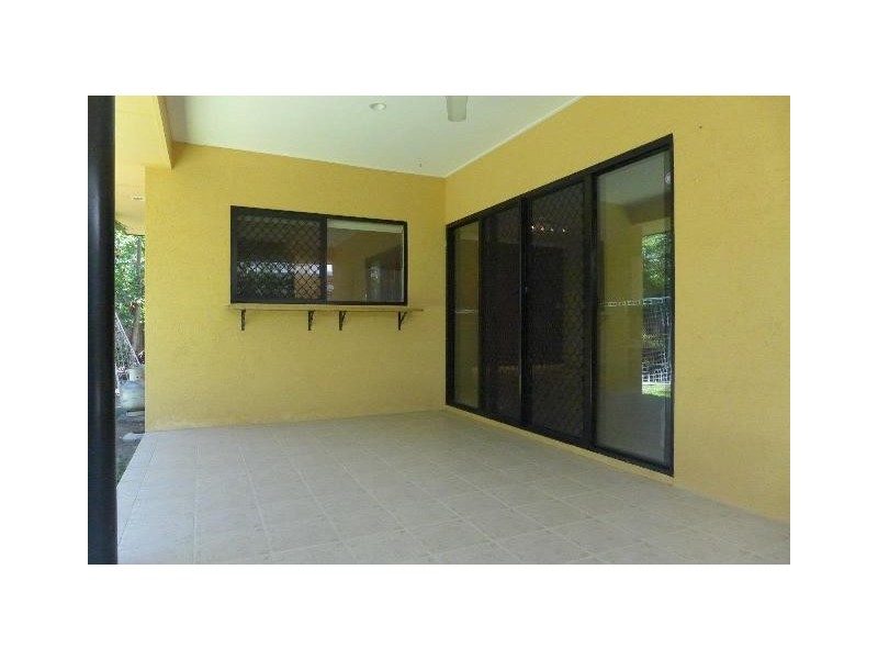 11 Bronte Close, Kewarra Beach QLD 4879