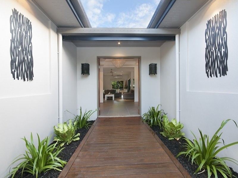 3 Rossmann Road, Smithfield QLD 4878