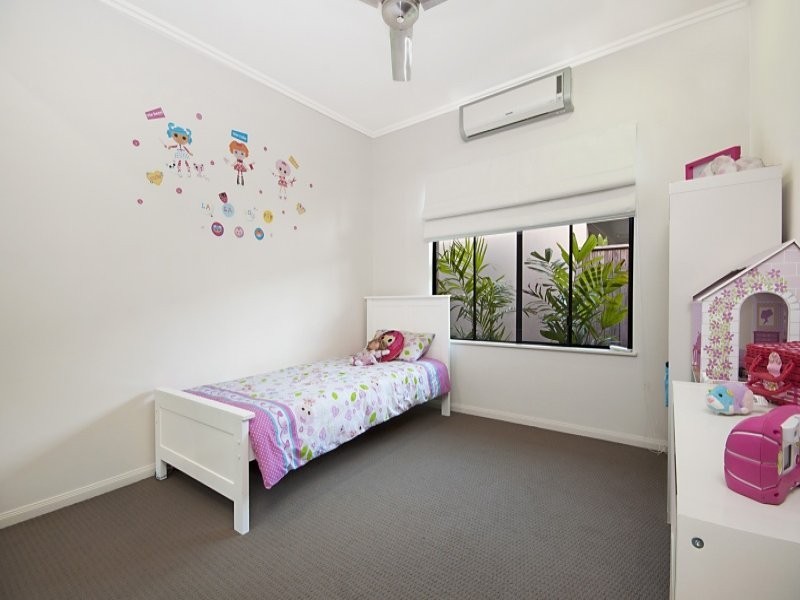3 Rossmann Road, Smithfield QLD 4878