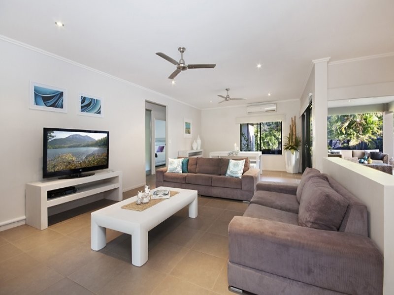 3 Rossmann Road, Smithfield QLD 4878