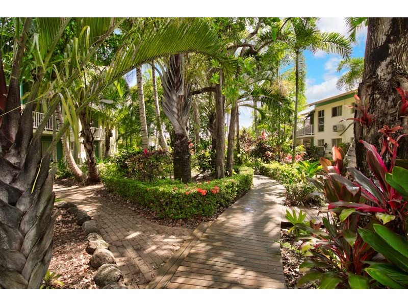 Trinity Beach QLD 4879