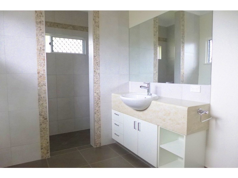 33 Corkwood Street, Kewarra Beach QLD 4879