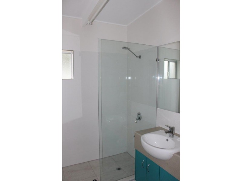12 Carolyn Close, Yorkeys Knob QLD 4878