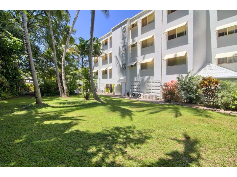 Trinity Beach QLD 4879