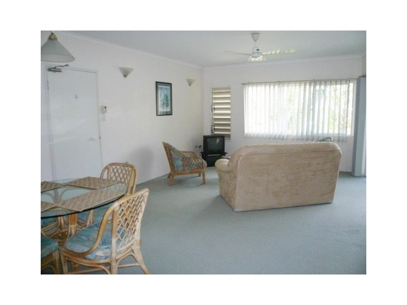 11/98-100 Moore Street, Trinity Beach QLD 4879