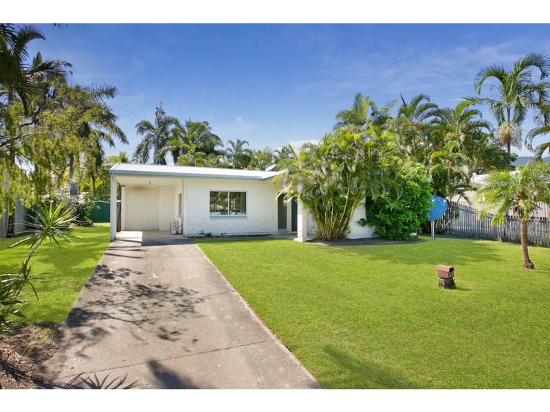 Kewarra Beach QLD 4879