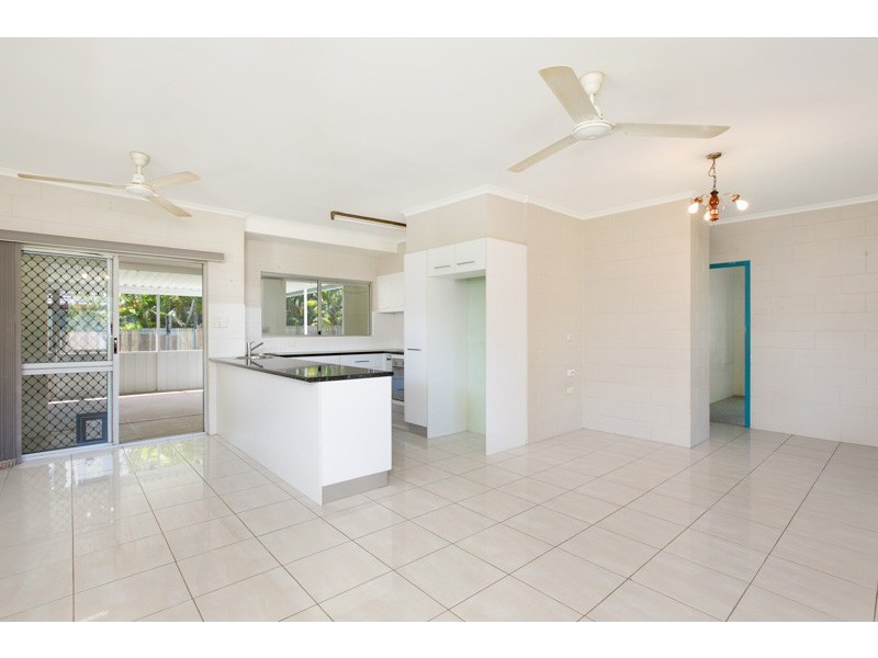 Kewarra Beach QLD 4879