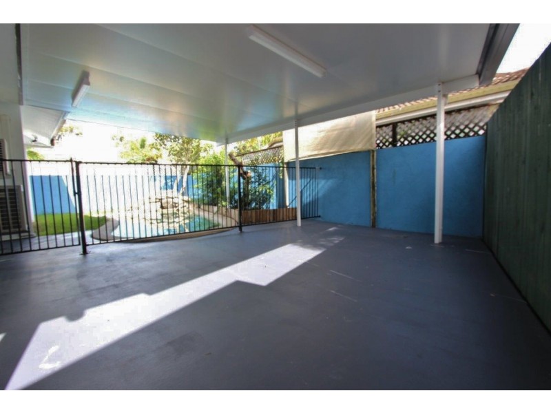 2/8 Albion Street, Yorkeys Knob QLD 4878